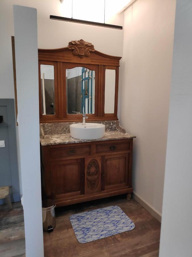 Bed and Breakfast La Grange De Dourlers Esterno foto