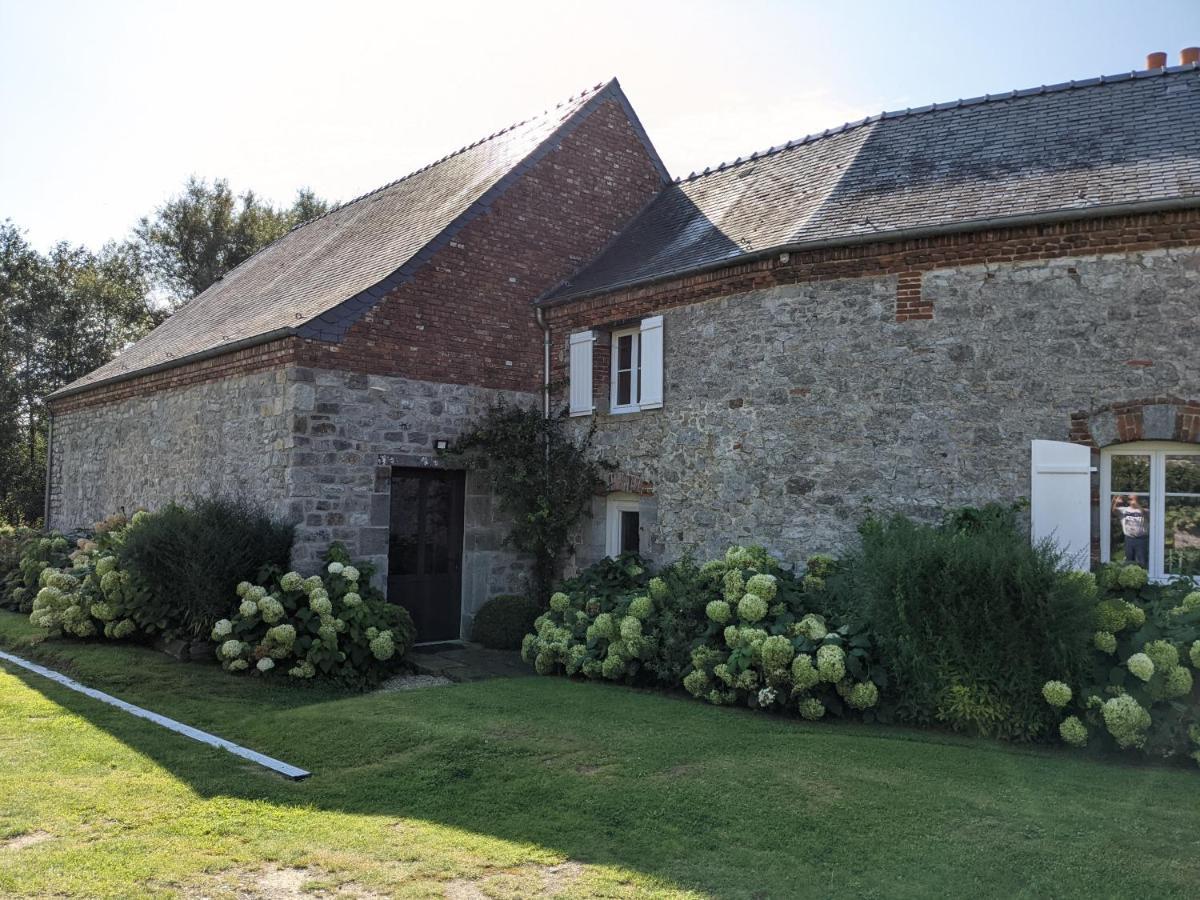 Bed and Breakfast La Grange De Dourlers Esterno foto