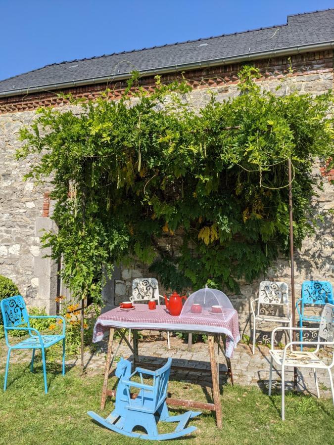 Bed and Breakfast La Grange De Dourlers Esterno foto